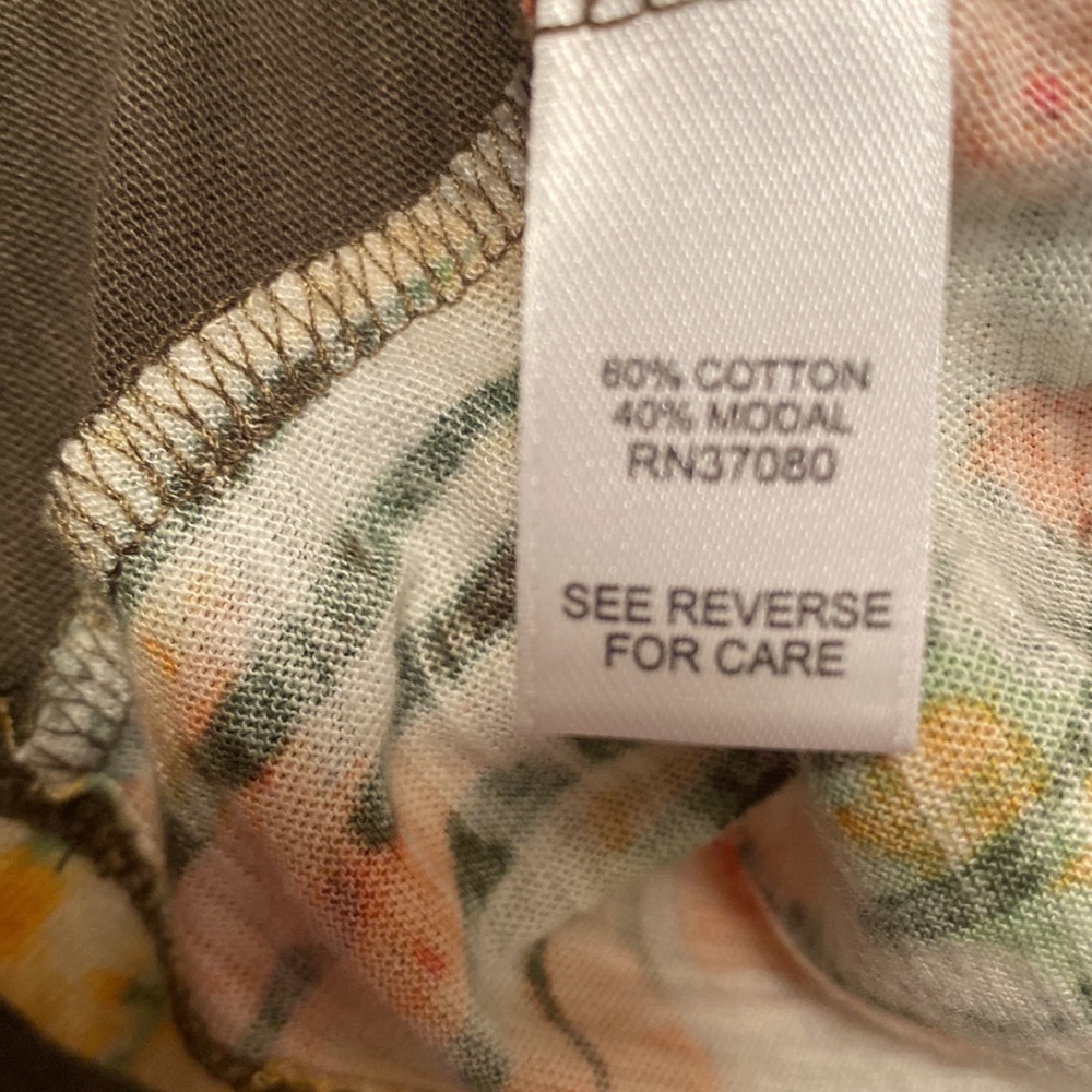 Brand New Cato Tropical Escape Golden Glow Tank Top…size 26/28W - Picture 4 of 4